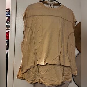 LIKE NEW ⭐️ BDG muscle cut oversized hi low tank top